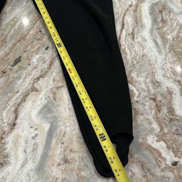 80's Ribbed Leggings - Picture 12 of 13